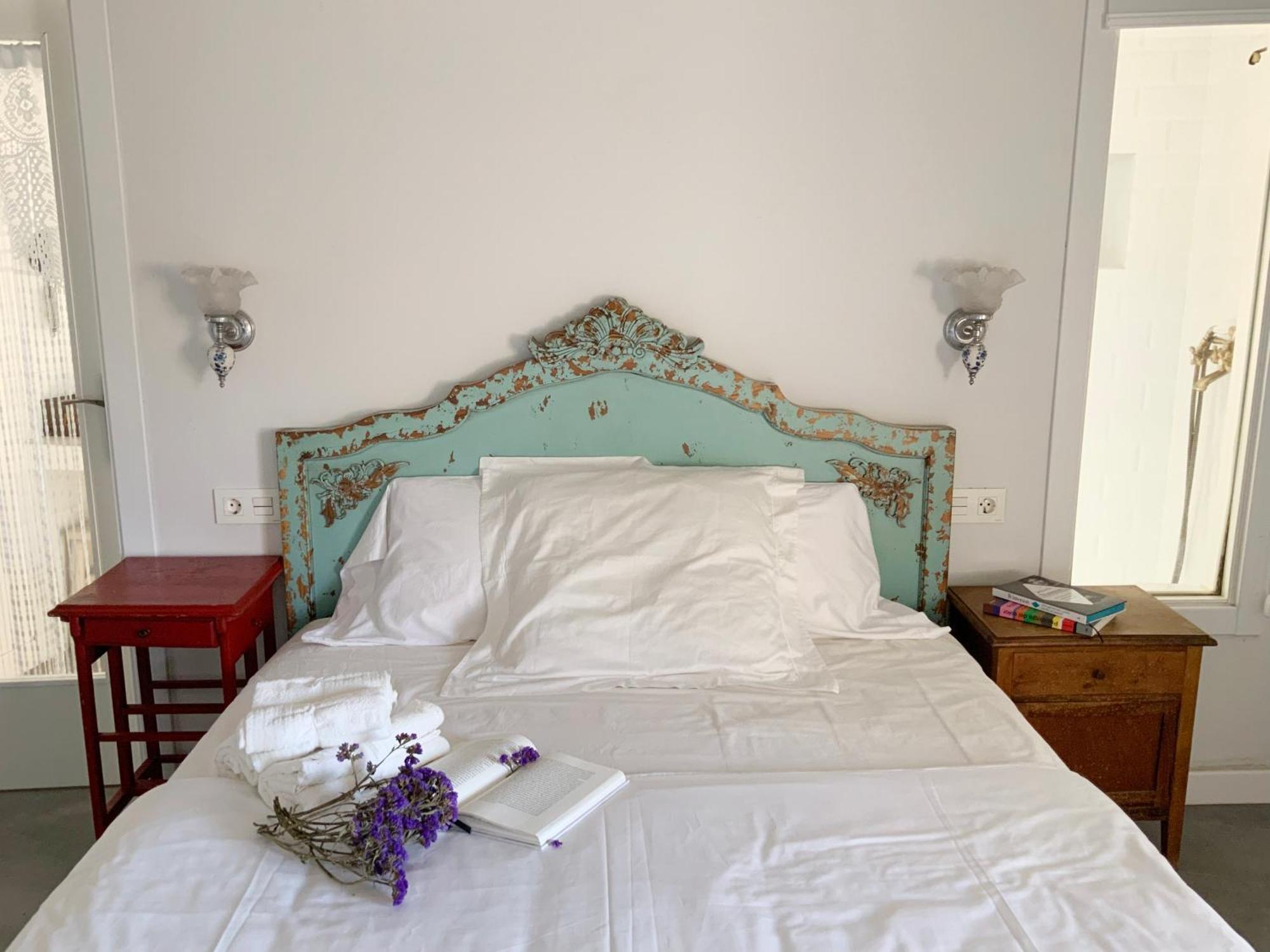La Grulla Dorada Guest House Perales del Puerto Luaran gambar